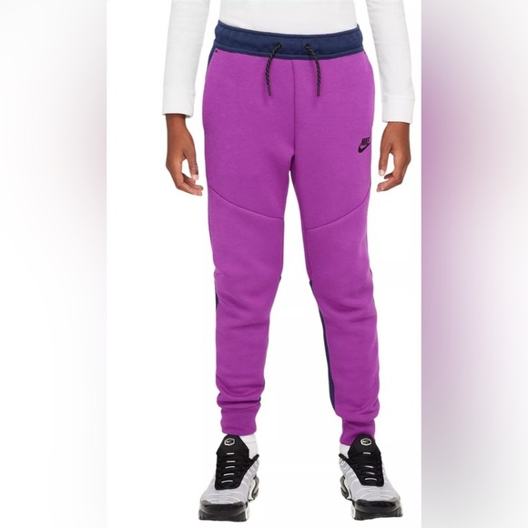 Kids Nike Tech Fleece Bold Berry Pants Size L. NWT! - Picture 1 of 8